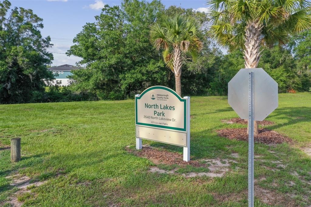 合同活跃: $589,900 (4 贝兹, 2 浴室, 2383 平方英尺)