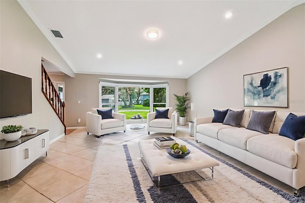 合同活跃: $589,900 (4 贝兹, 2 浴室, 2383 平方英尺)