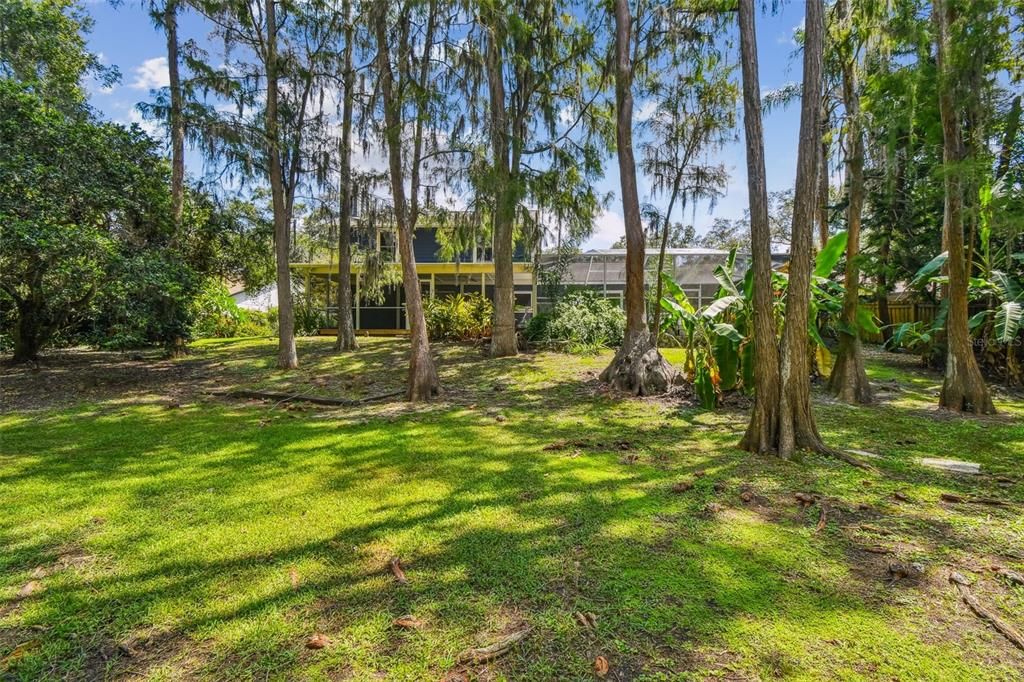 合同活跃: $589,900 (4 贝兹, 2 浴室, 2383 平方英尺)