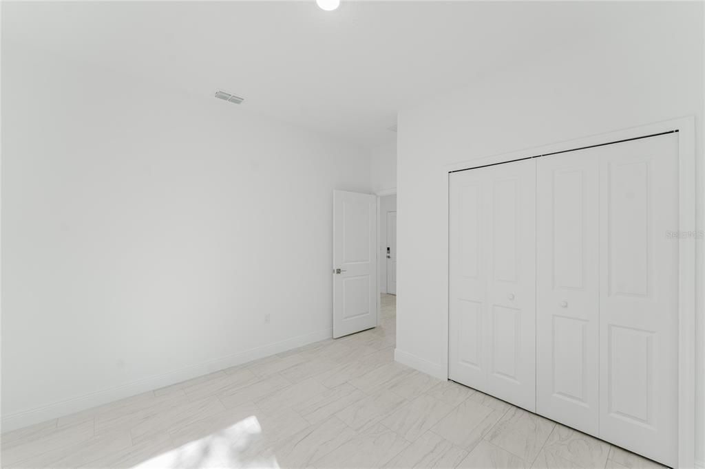 В аренду: $1,900 (4 спален, 2 ванн, 1580 Квадратных фут)