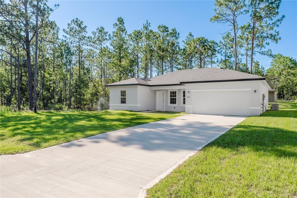 В аренду: $1,900 (4 спален, 2 ванн, 1580 Квадратных фут)