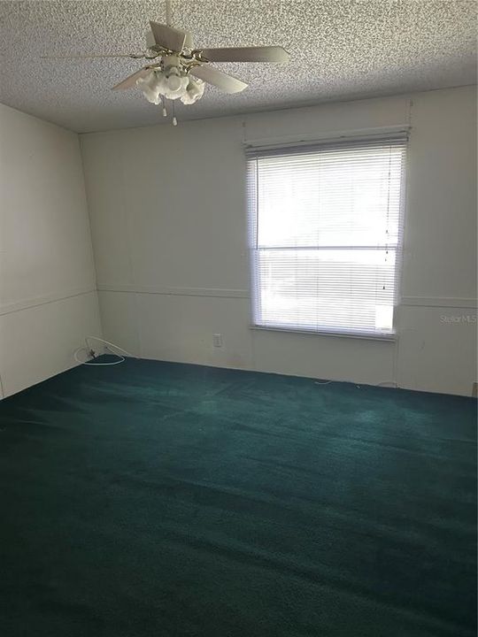 待售: $150,000 (3 贝兹, 2 浴室, 1152 平方英尺)