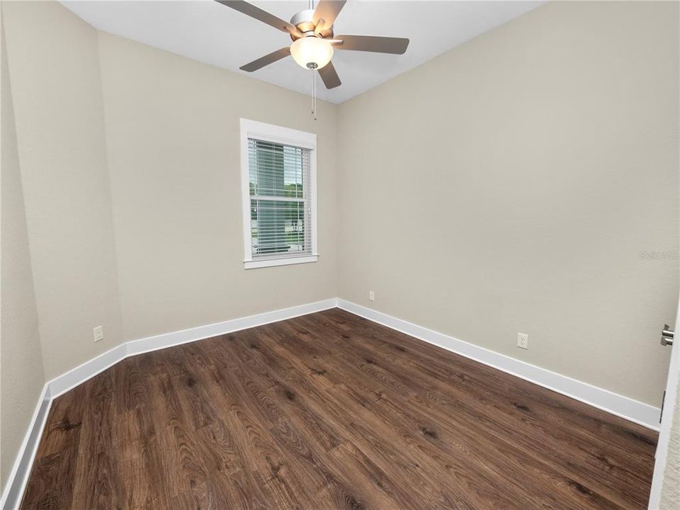 合同活跃: $529,000 (2 贝兹, 2 浴室, 1586 平方英尺)