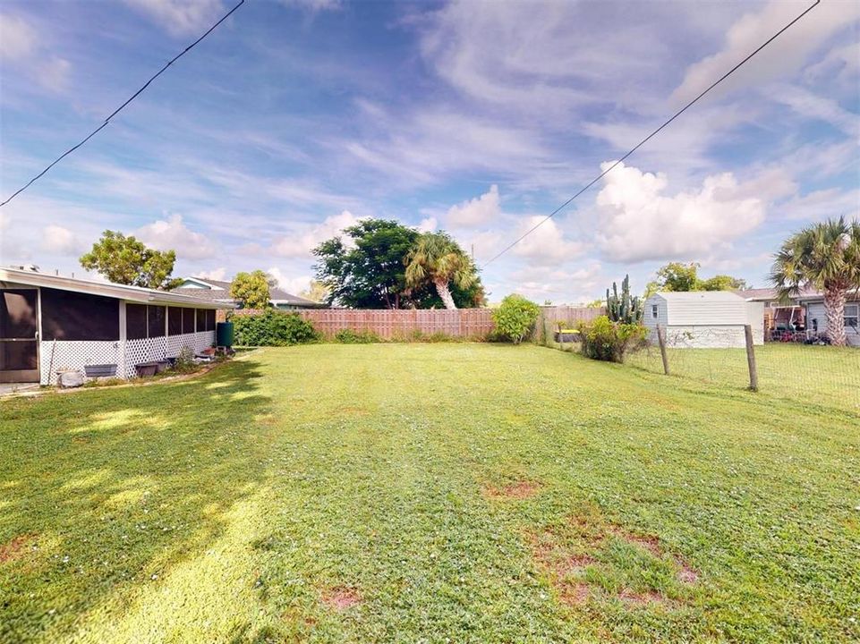 Activo con contrato: $180,000 (2 camas, 2 baños, 1204 Pies cuadrados)