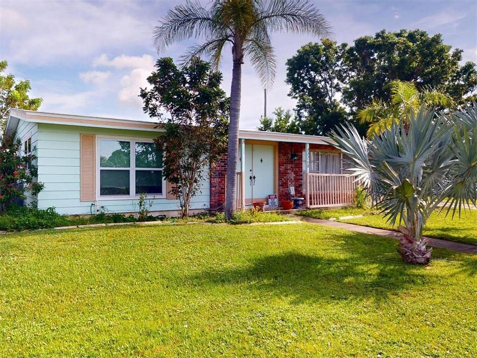 Activo con contrato: $180,000 (2 camas, 2 baños, 1204 Pies cuadrados)