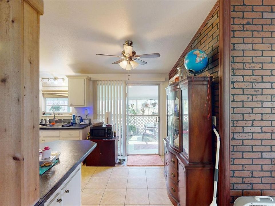 Activo con contrato: $180,000 (2 camas, 2 baños, 1204 Pies cuadrados)