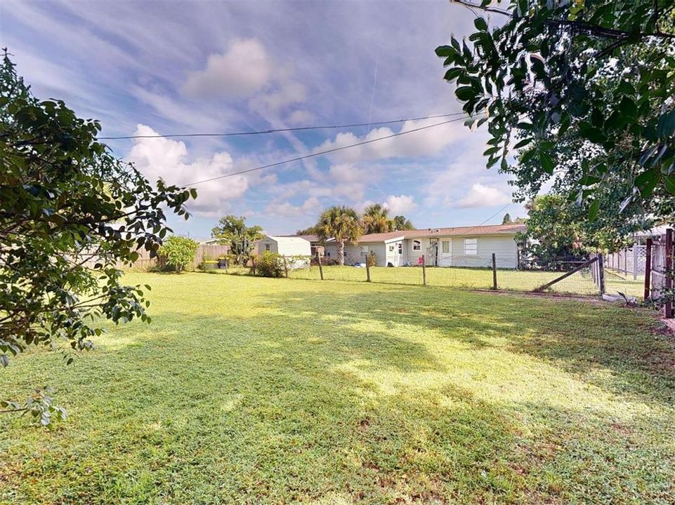 Activo con contrato: $180,000 (2 camas, 2 baños, 1204 Pies cuadrados)