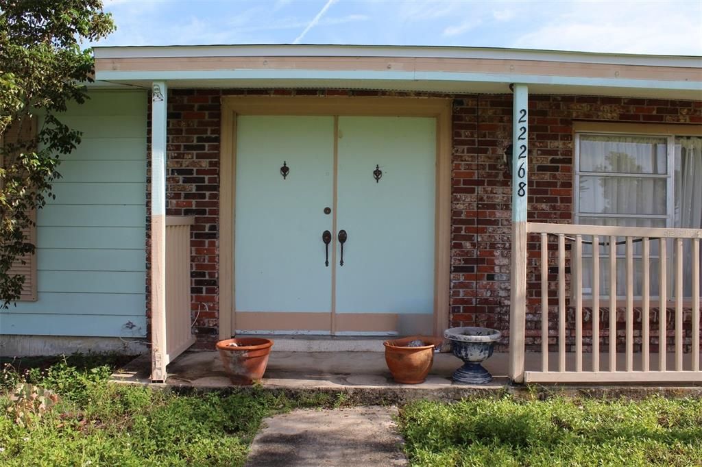 Activo con contrato: $180,000 (2 camas, 2 baños, 1204 Pies cuadrados)