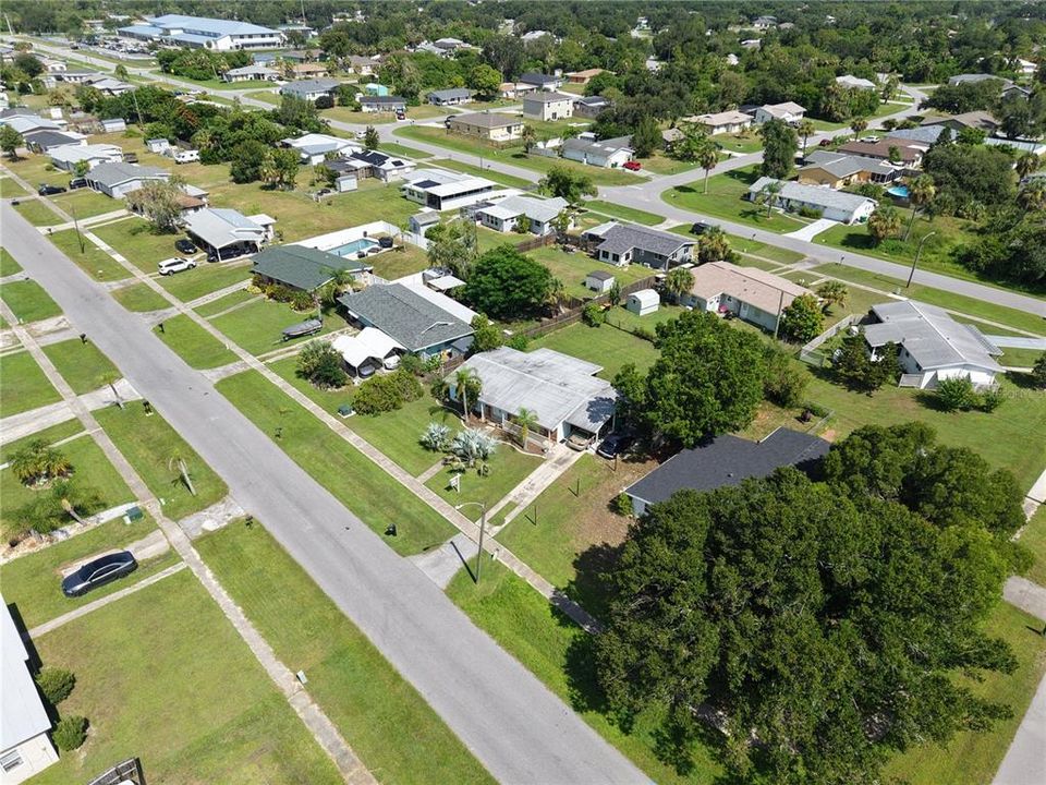 Activo con contrato: $180,000 (2 camas, 2 baños, 1204 Pies cuadrados)