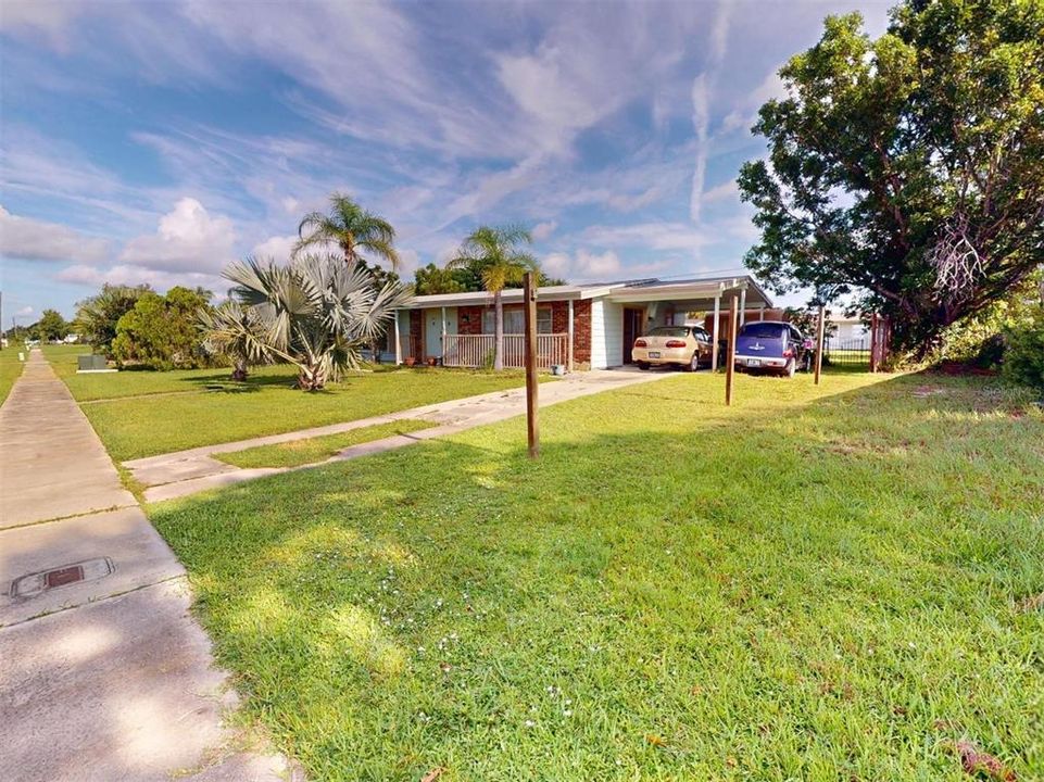 Activo con contrato: $180,000 (2 camas, 2 baños, 1204 Pies cuadrados)