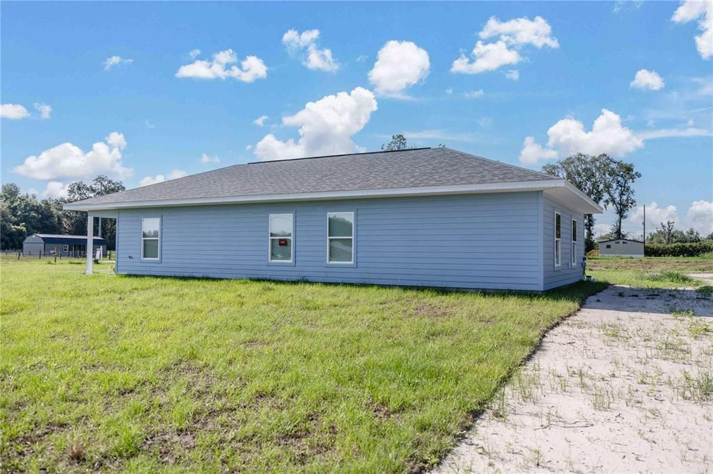 Active With Contract: $274,900 (4 beds, 2 baths, 1296 Square Feet)