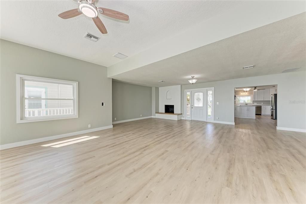 For Sale: $3,990,000 (4 beds, 3 baths, 2933 Square Feet)