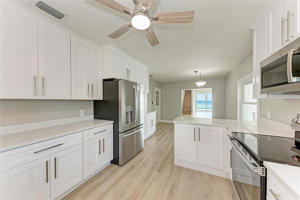 For Sale: $3,990,000 (4 beds, 3 baths, 2933 Square Feet)