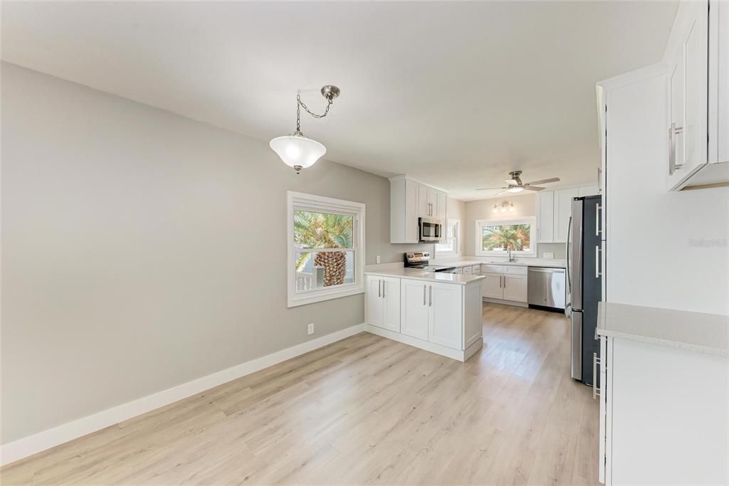 For Sale: $3,990,000 (4 beds, 3 baths, 2933 Square Feet)