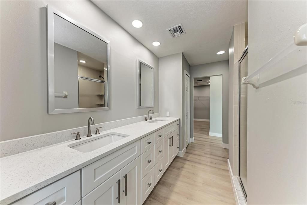 For Sale: $3,990,000 (4 beds, 3 baths, 2933 Square Feet)