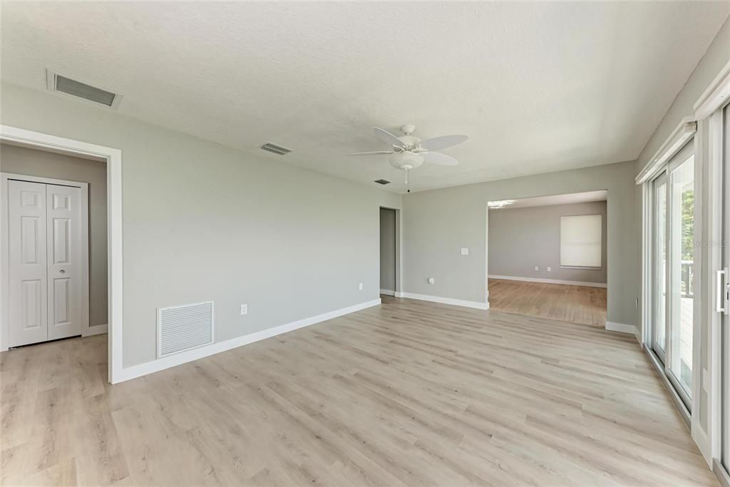 For Sale: $3,990,000 (4 beds, 3 baths, 2933 Square Feet)