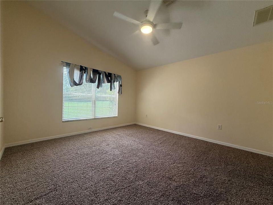 出租: $2,100 (2 贝兹, 2 浴室, 1368 平方英尺)