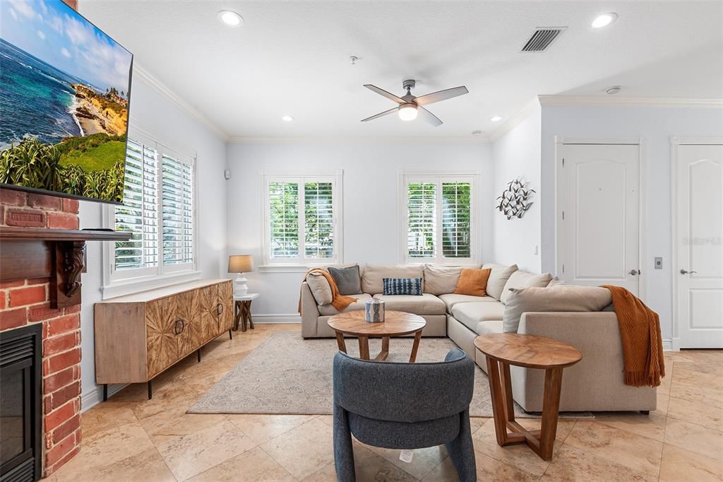 Active With Contract: $6,700 (4 beds, 3 baths, 2724 Square Feet)