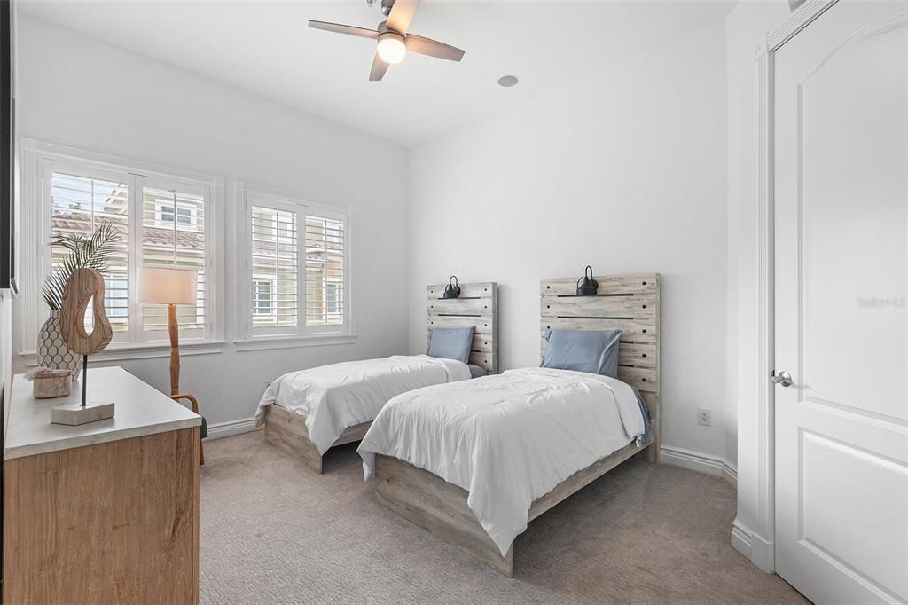 Active With Contract: $6,700 (4 beds, 3 baths, 2724 Square Feet)