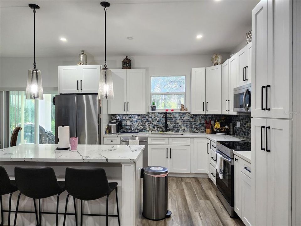 For Sale: $550,000 (3 beds, 2 baths, 1610 Square Feet)