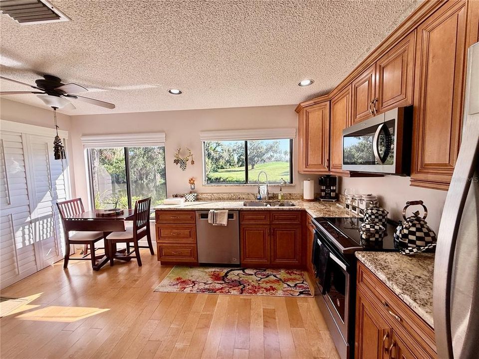 Active With Contract: $289,000 (3 beds, 2 baths, 1501 Square Feet)