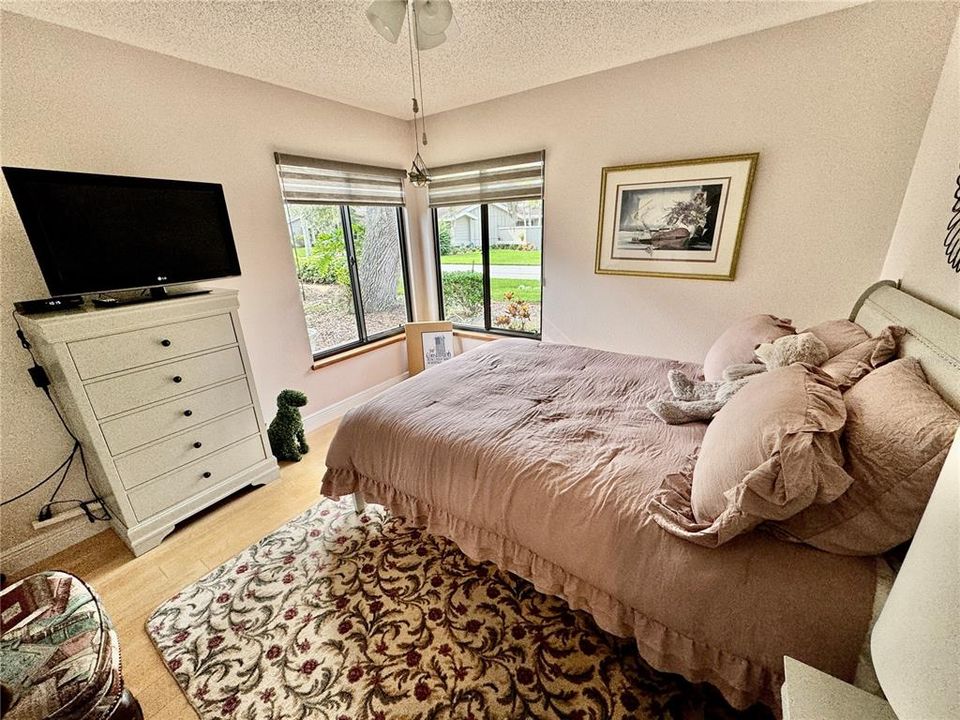 Active With Contract: $289,000 (3 beds, 2 baths, 1501 Square Feet)