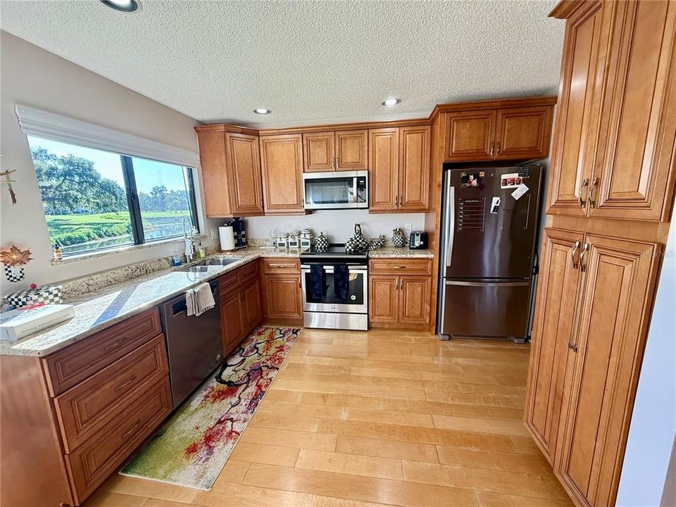 Active With Contract: $289,000 (3 beds, 2 baths, 1501 Square Feet)