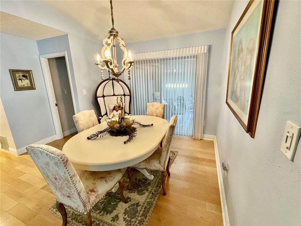 Active With Contract: $289,000 (3 beds, 2 baths, 1501 Square Feet)