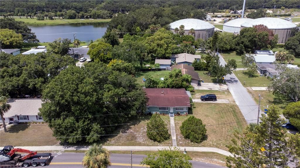 For Sale: $284,999 (4 beds, 2 baths, 1200 Square Feet)