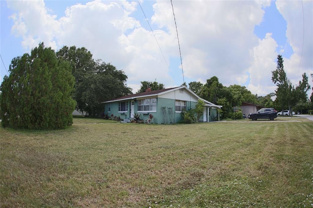 For Sale: $284,999 (4 beds, 2 baths, 1200 Square Feet)