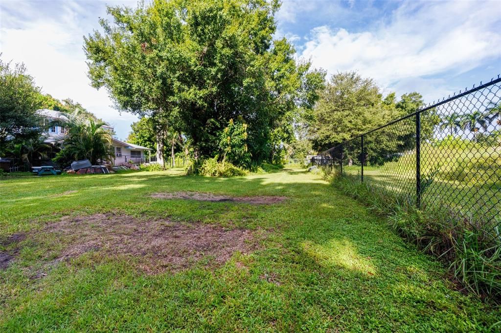 En Venta: $268,000 (2 camas, 2 baños, 1550 Pies cuadrados)