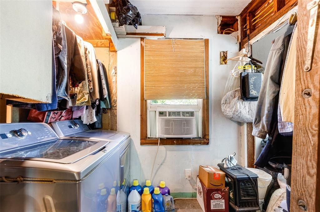 En Venta: $268,000 (2 camas, 2 baños, 1550 Pies cuadrados)