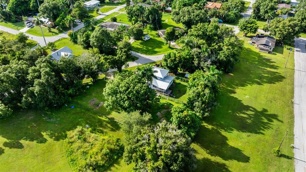 En Venta: $268,000 (2 camas, 2 baños, 1550 Pies cuadrados)