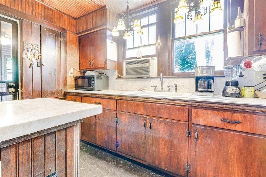 En Venta: $268,000 (2 camas, 2 baños, 1550 Pies cuadrados)