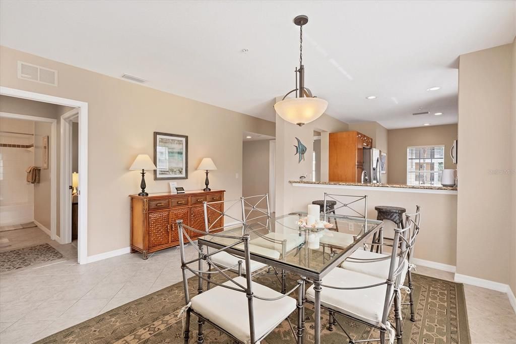 For Rent: $7,500 (3 beds, 2 baths, 1293 Square Feet)