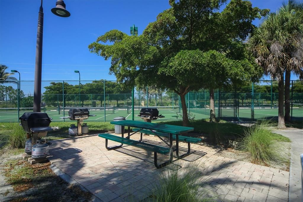 For Rent: $7,500 (3 beds, 2 baths, 1293 Square Feet)