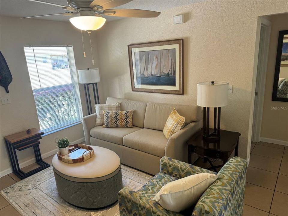 For Rent: $1,350 (2 beds, 2 baths, 914 Square Feet)