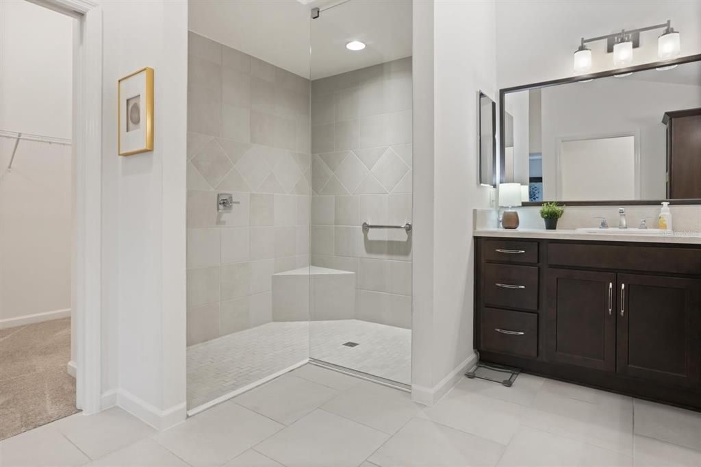 Activo con contrato: $624,900 (3 camas, 2 baños, 1918 Pies cuadrados)