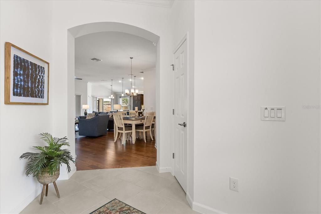 Activo con contrato: $624,900 (3 camas, 2 baños, 1918 Pies cuadrados)