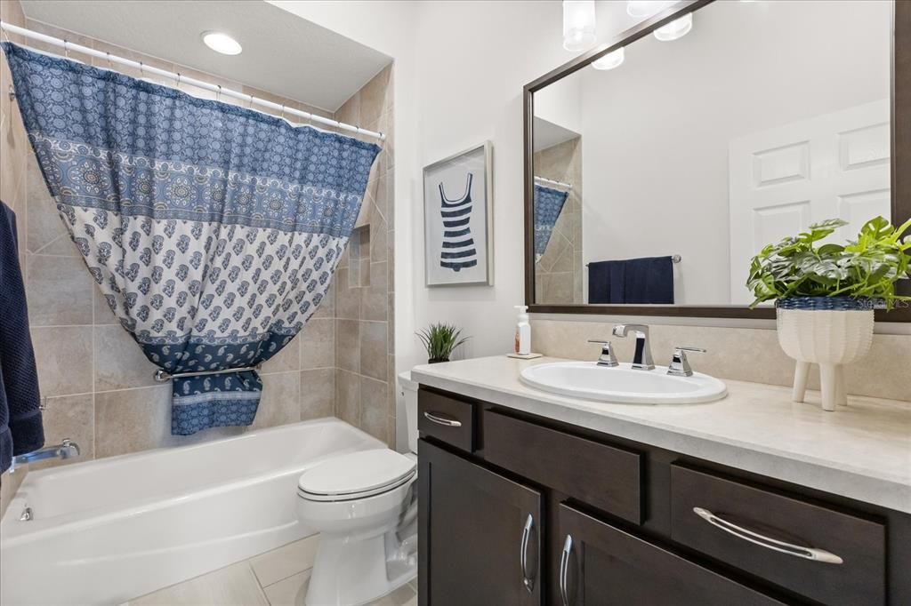 Activo con contrato: $624,900 (3 camas, 2 baños, 1918 Pies cuadrados)