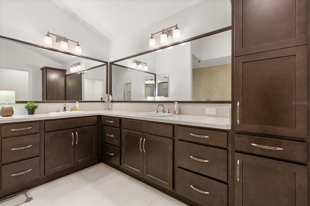 Activo con contrato: $624,900 (3 camas, 2 baños, 1918 Pies cuadrados)