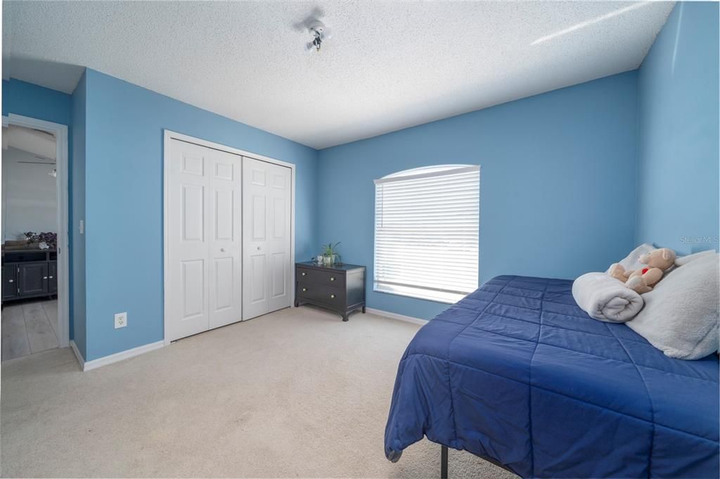 На продажу: $345,000 (3 спален, 2 ванн, 1870 Квадратных фут)