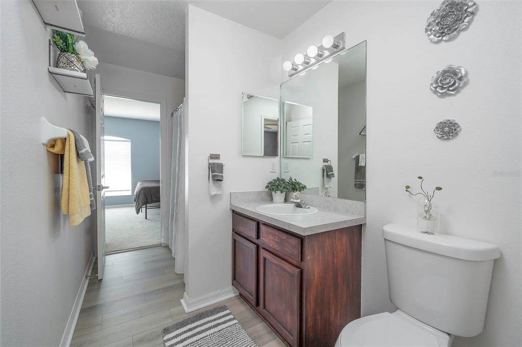 На продажу: $345,000 (3 спален, 2 ванн, 1870 Квадратных фут)