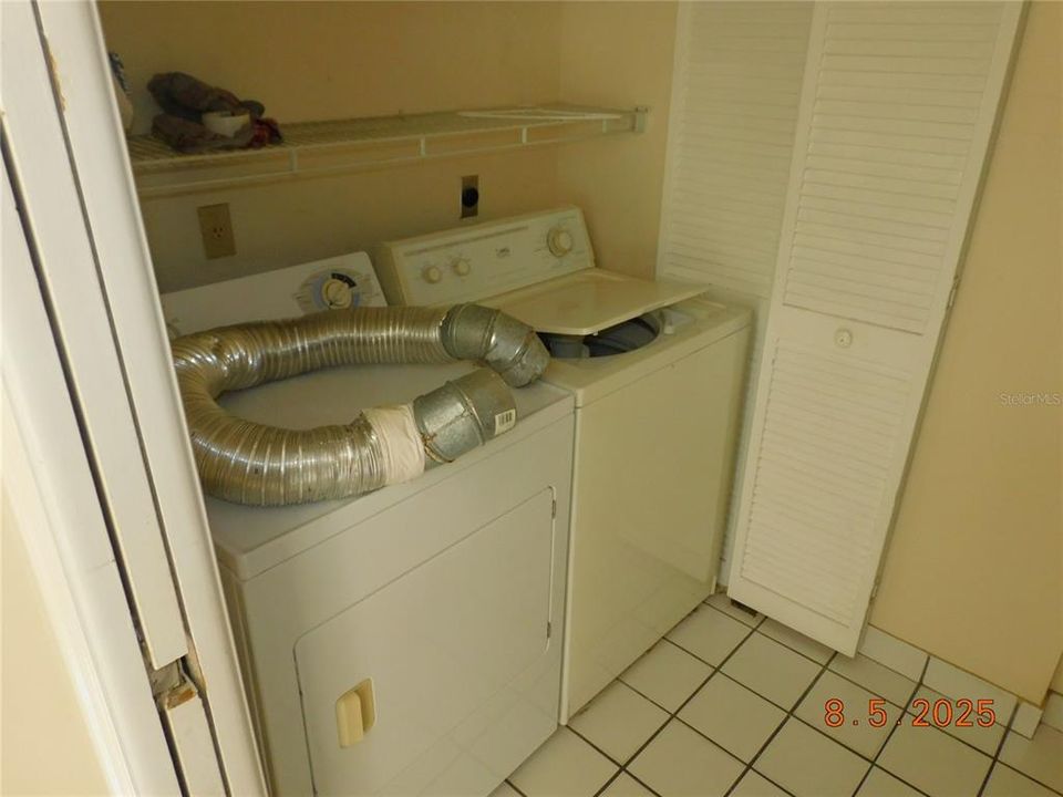 Под контрактом: $1,300 (2 спален, 2 ванн, 1265 Квадратных фут)