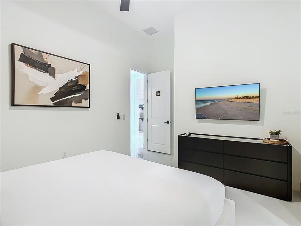 待售: $3,479,000 (9 贝兹, 9 浴室, 6385 平方英尺)