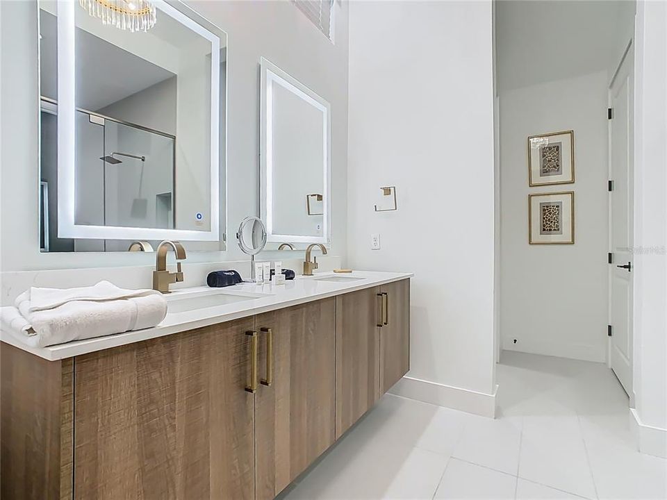 待售: $3,479,000 (9 贝兹, 9 浴室, 6385 平方英尺)