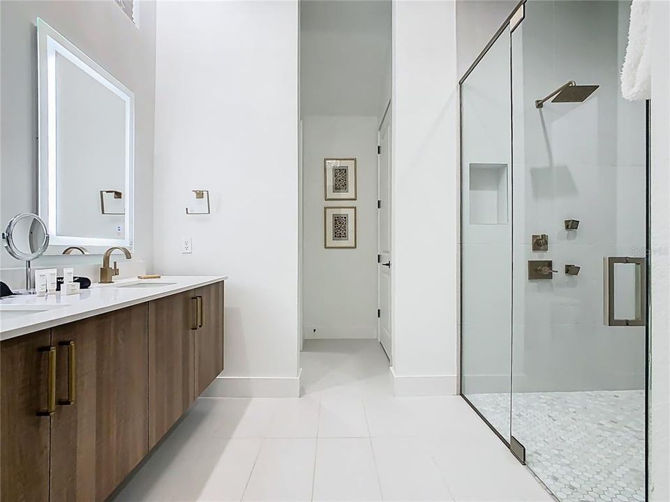 待售: $3,479,000 (9 贝兹, 9 浴室, 6385 平方英尺)