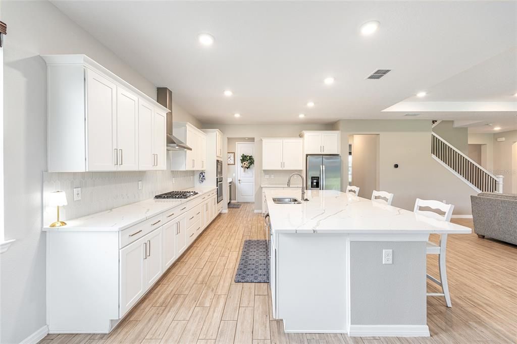 待售: $649,900 (4 贝兹, 4 浴室, 3878 平方英尺)