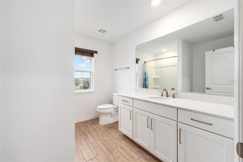 待售: $649,900 (4 贝兹, 4 浴室, 3878 平方英尺)