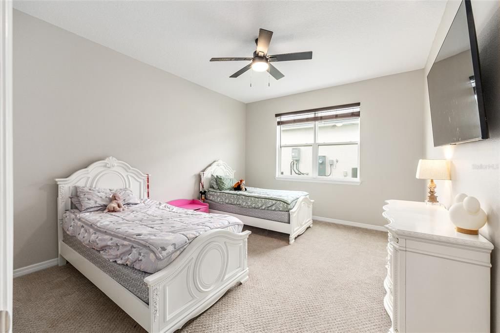 待售: $649,900 (4 贝兹, 4 浴室, 3878 平方英尺)